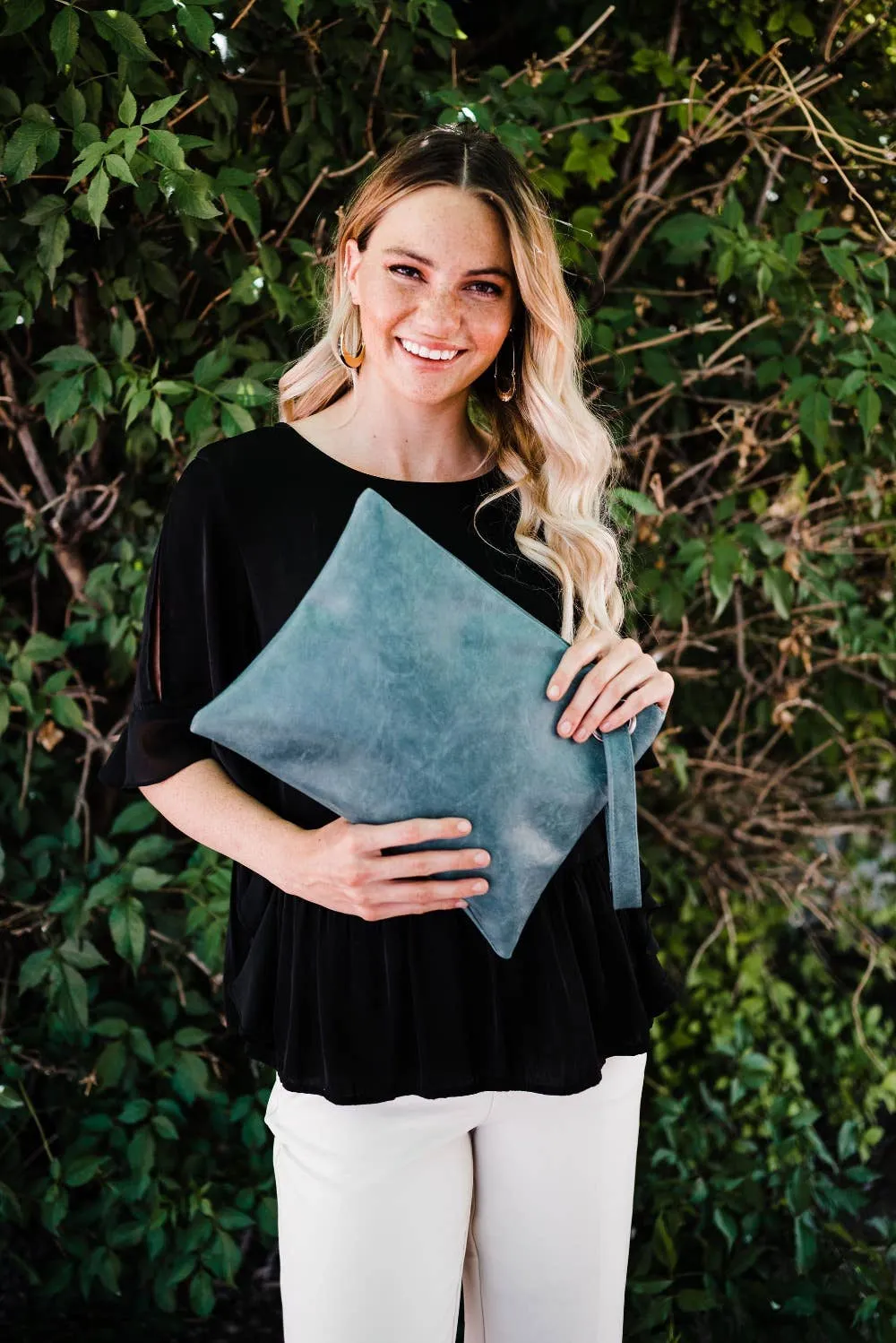 Alexa Oversized Clutch: Olive