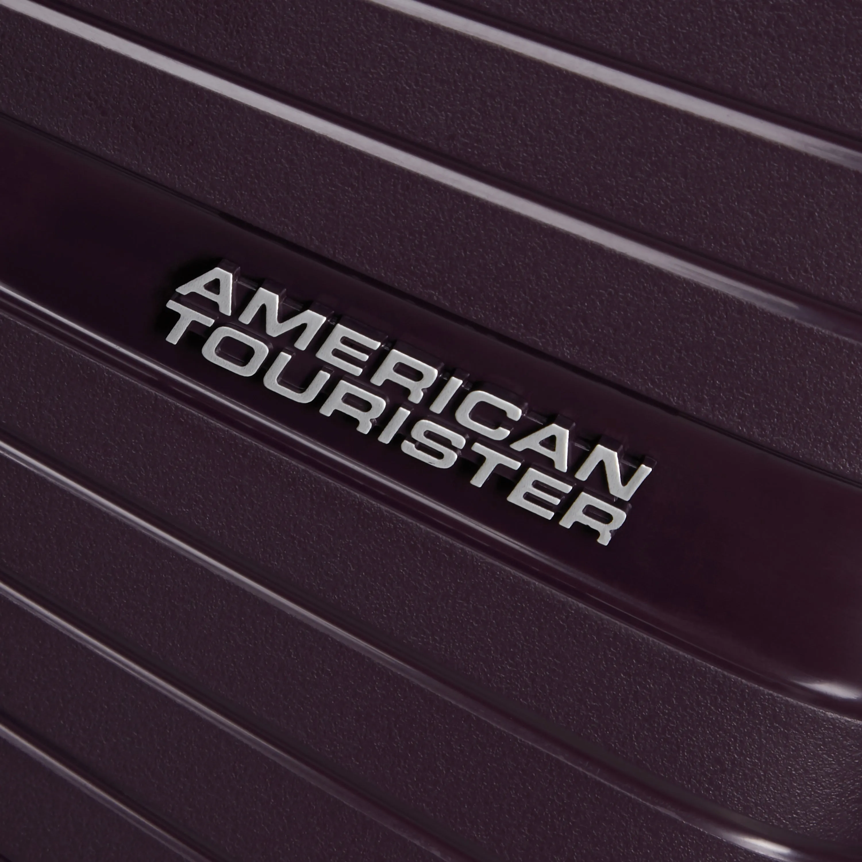 American Tourister Airconic 3 Piece Nested Spinner Luggage Set