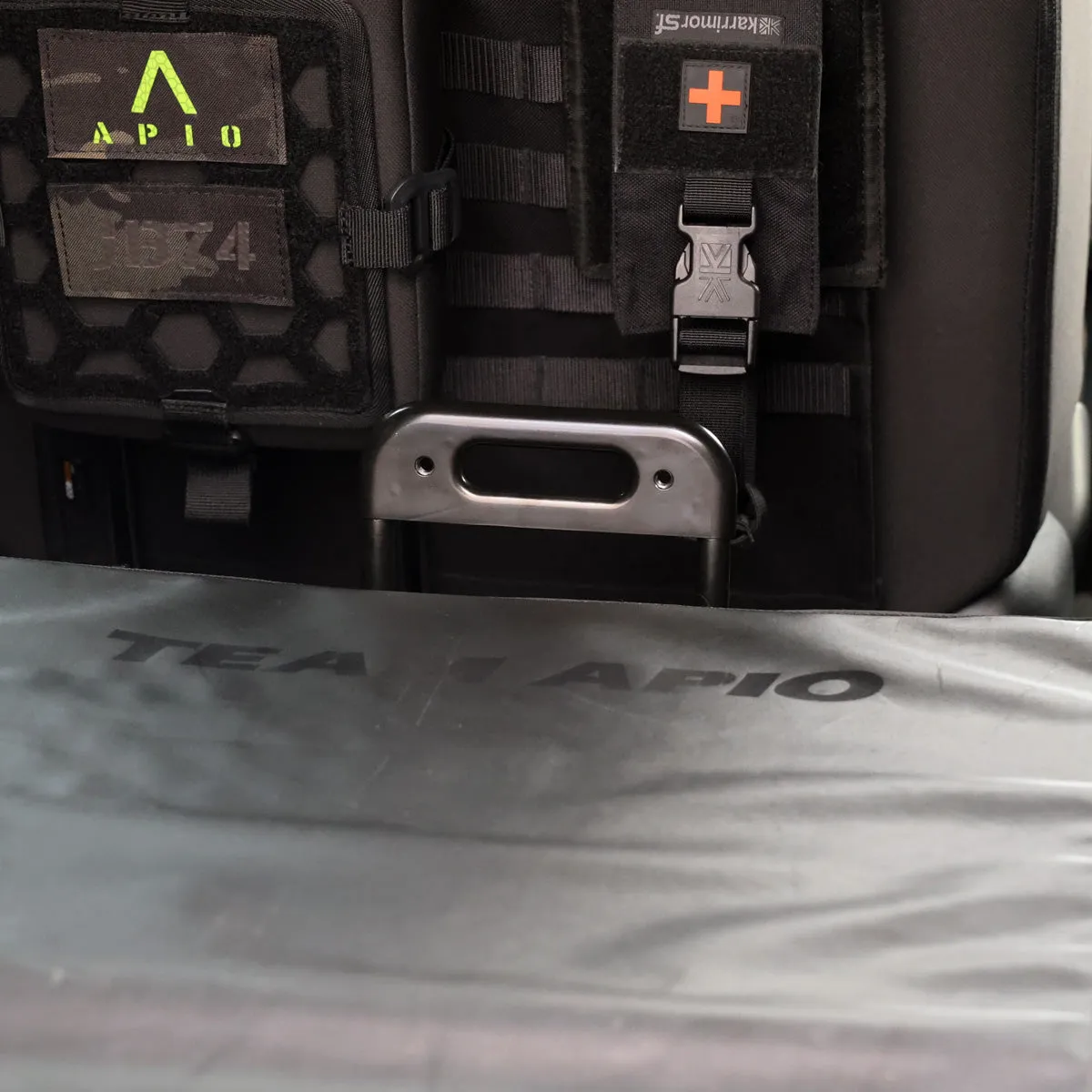 APIO Plug-In Luggage Stopper for Suzuki Jimny (2018 )