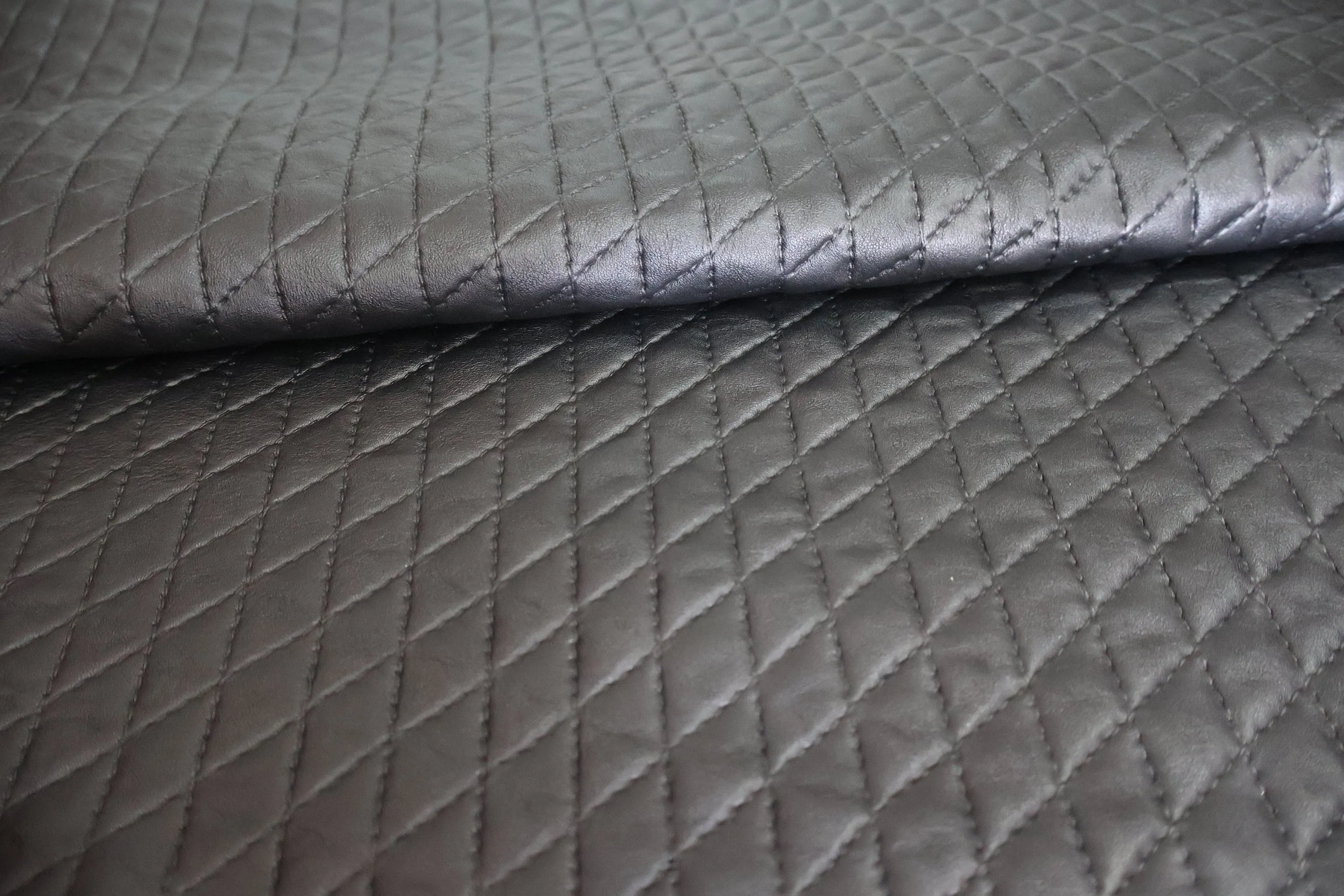 Sheep leather quilted pattern rhombus, Genuine sheep hide diamond printed leather sheets, thickness 1,1mm(3 oz)